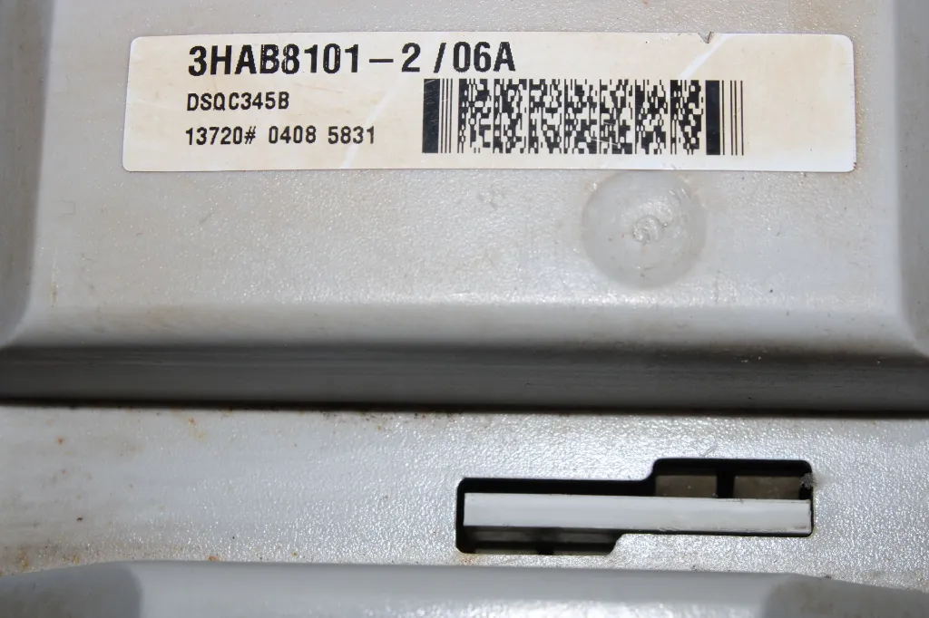 dsqc345b-3hab8101-2-06a-abb-robot-servo-drive.webp