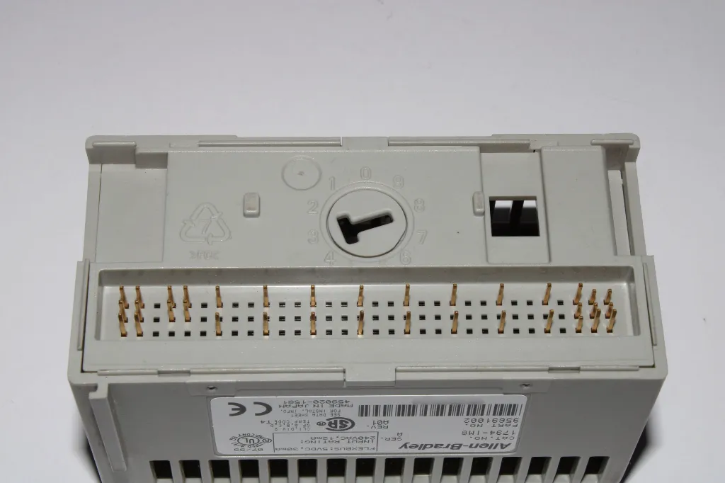 allen-bradley-1794-im8-sera-reva01-analog-input-module-underside.webp