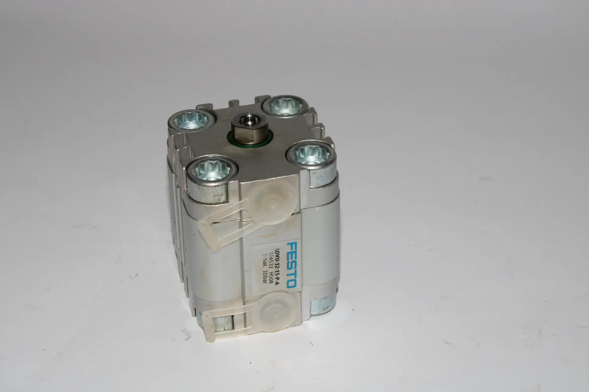 Festo ADVU-32-15-P-A (156532) Compact Cylinder Double-acting Pneumatic Linear Actuator