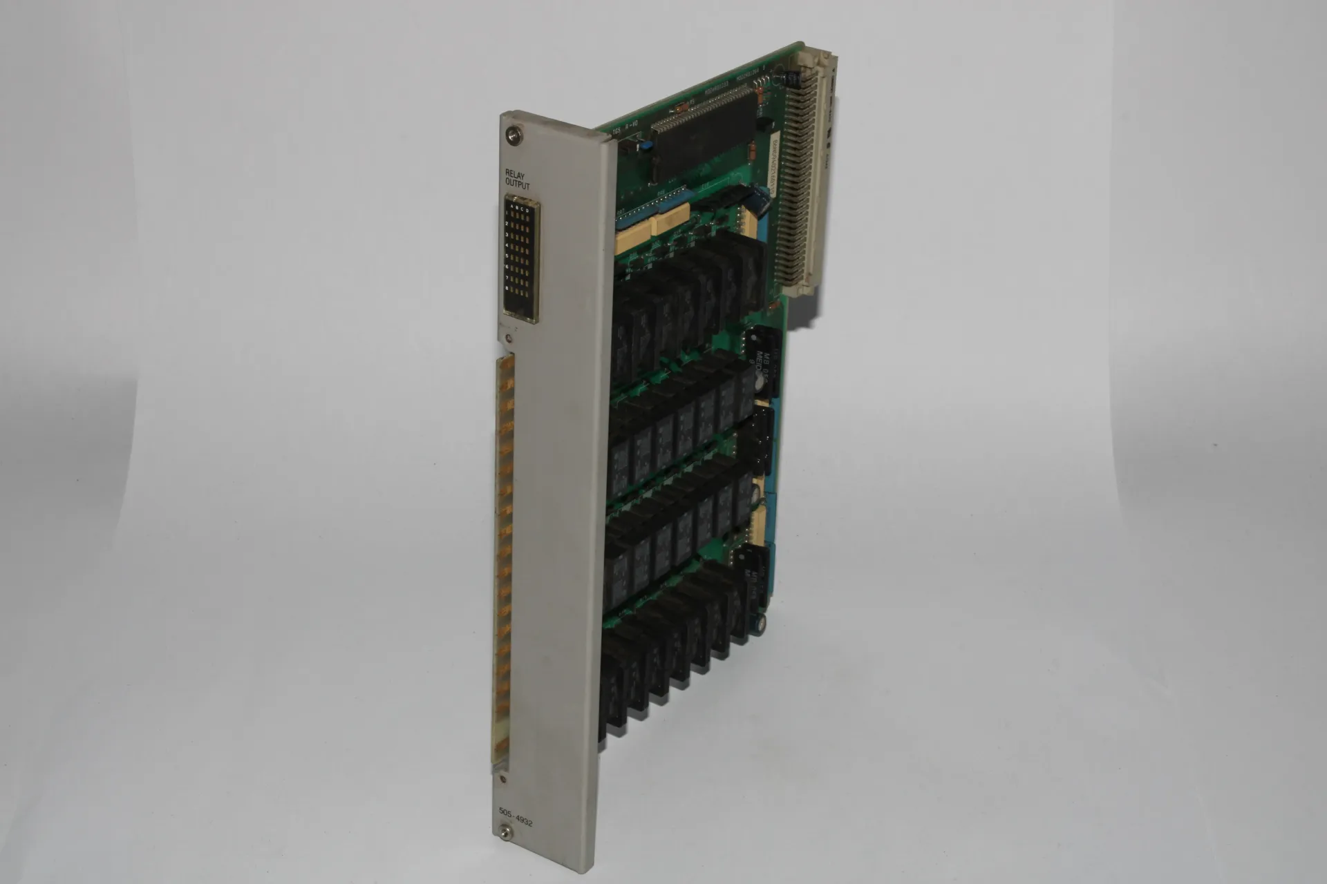 Siemens/Texas Instruments 505-4932 32-Way Relay Output 