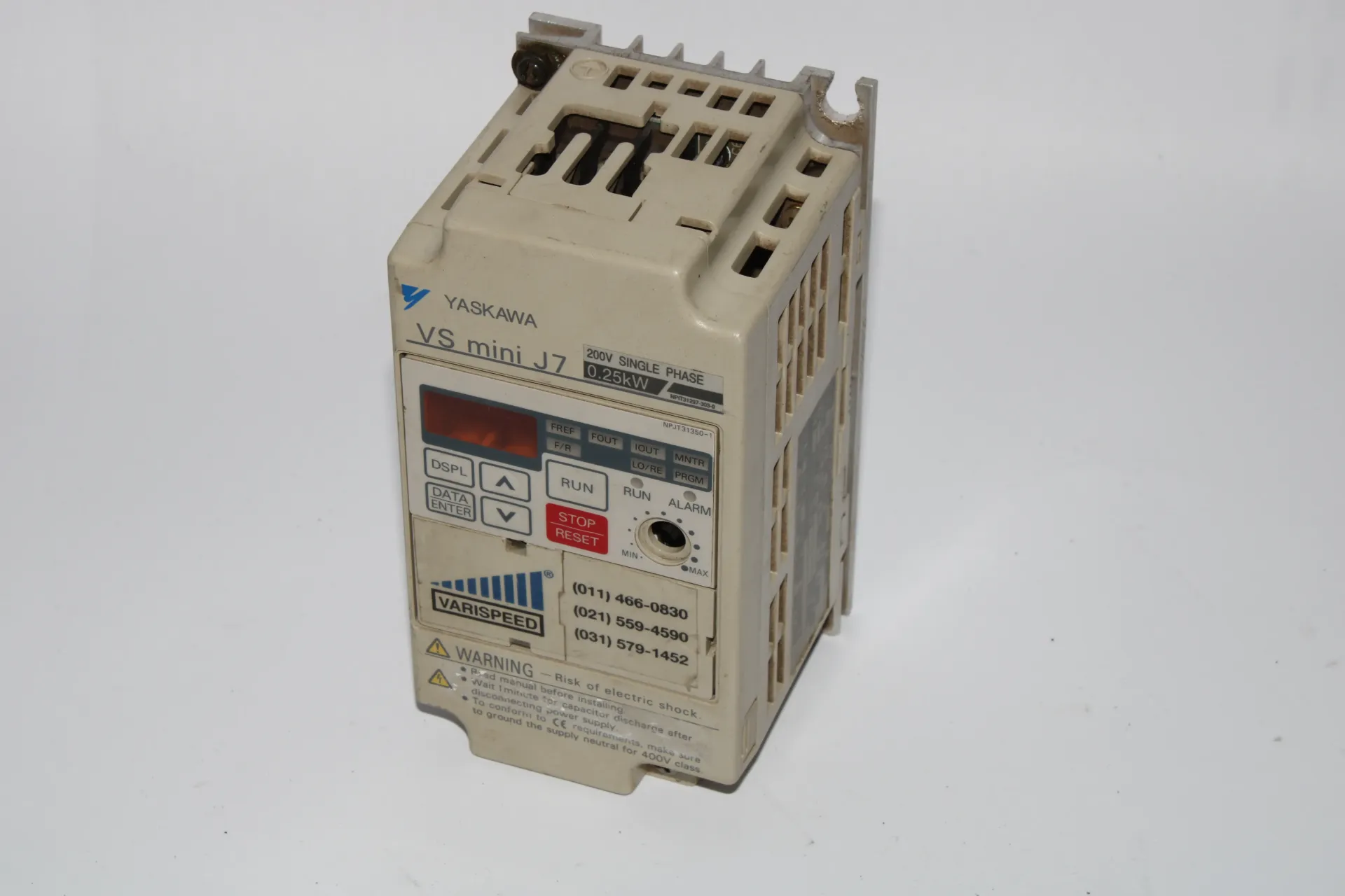 Yaskawa CIMR-J7ACB0P2 VS mini J7 Inverter Drive 