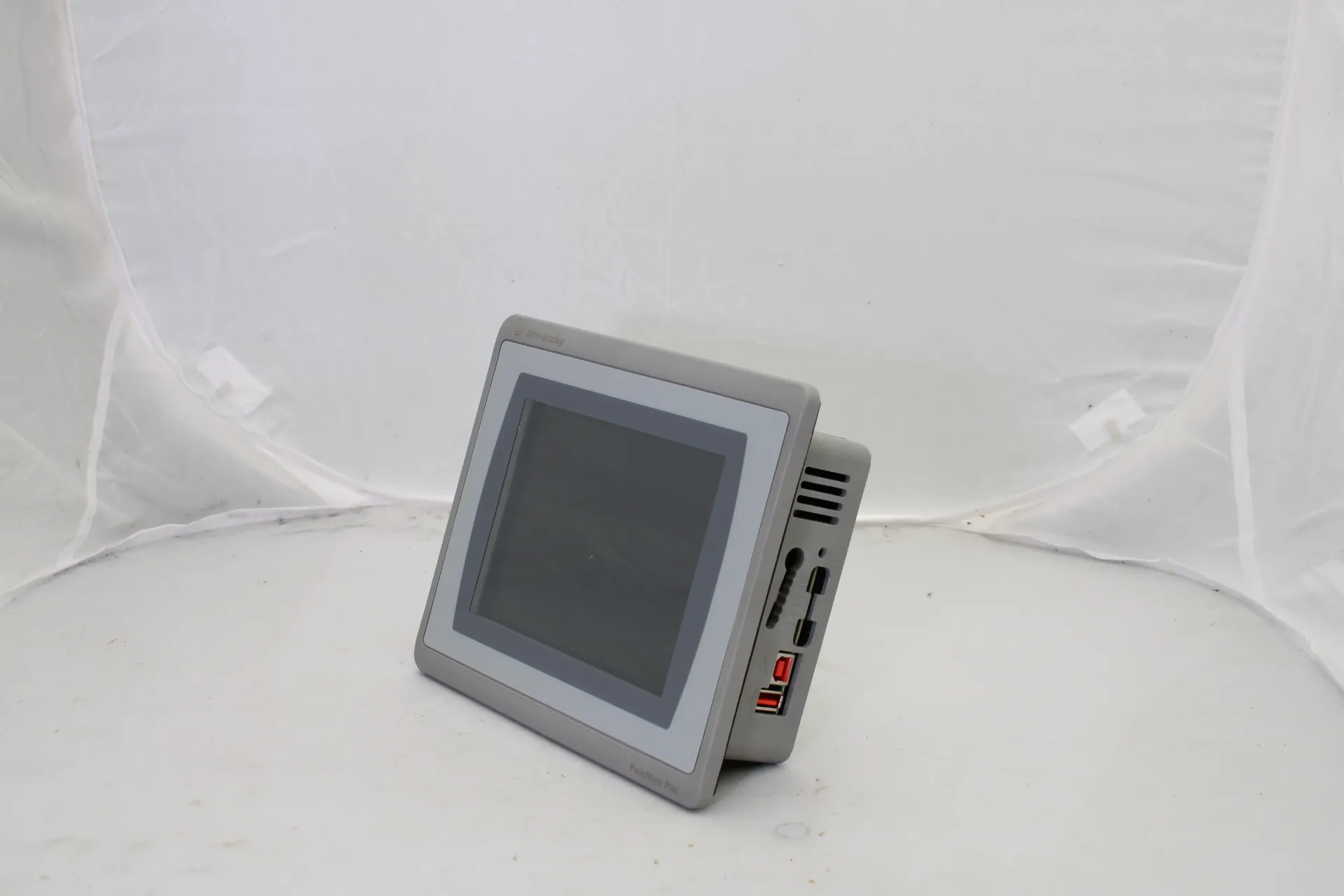 Allen-Bradley 2711P-T6C21D8S Ser.B PanelView Plus 7