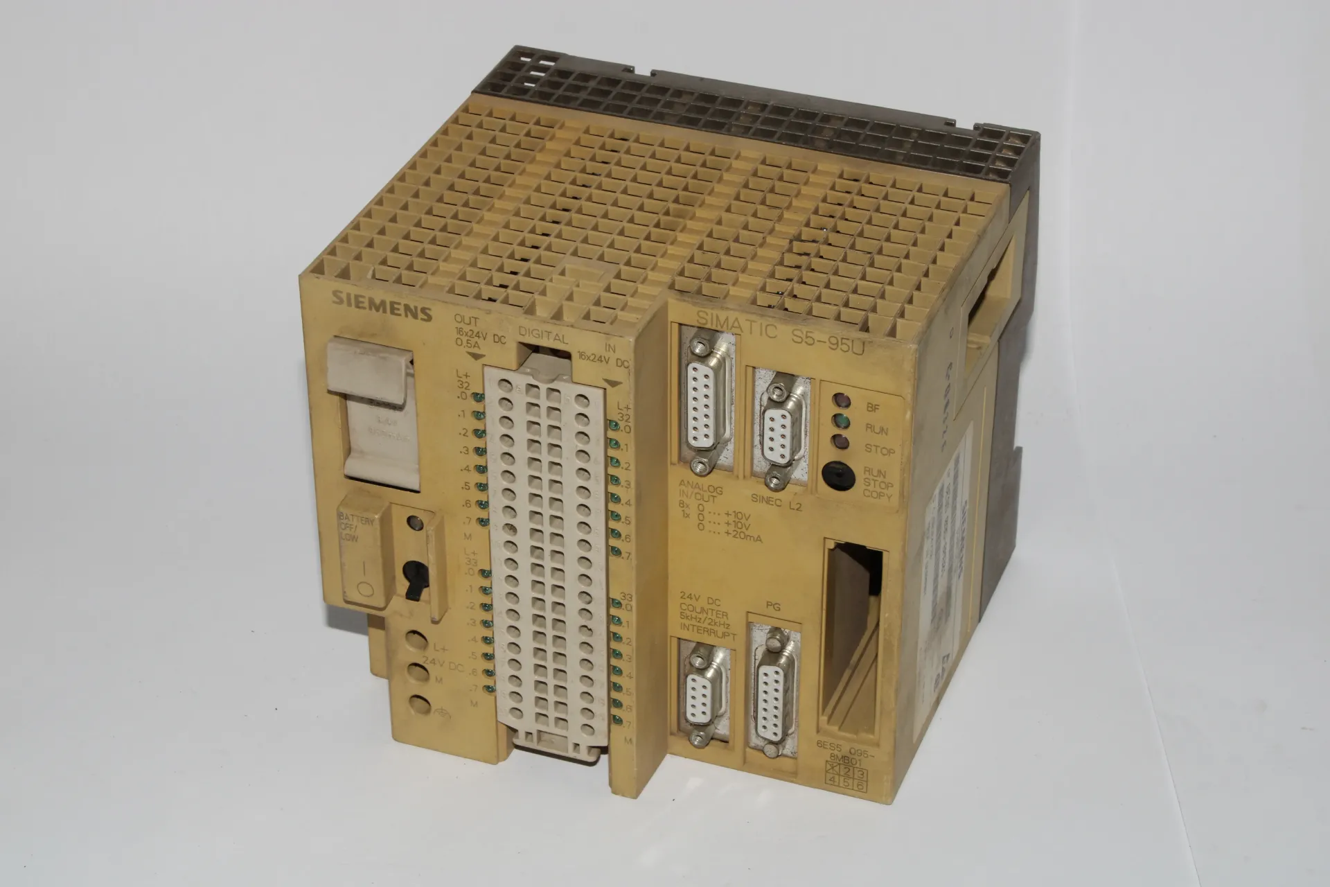 Siemens 6ES5095-8MB01 Simatic S5-95U Compact Unit with Profibus Interface 