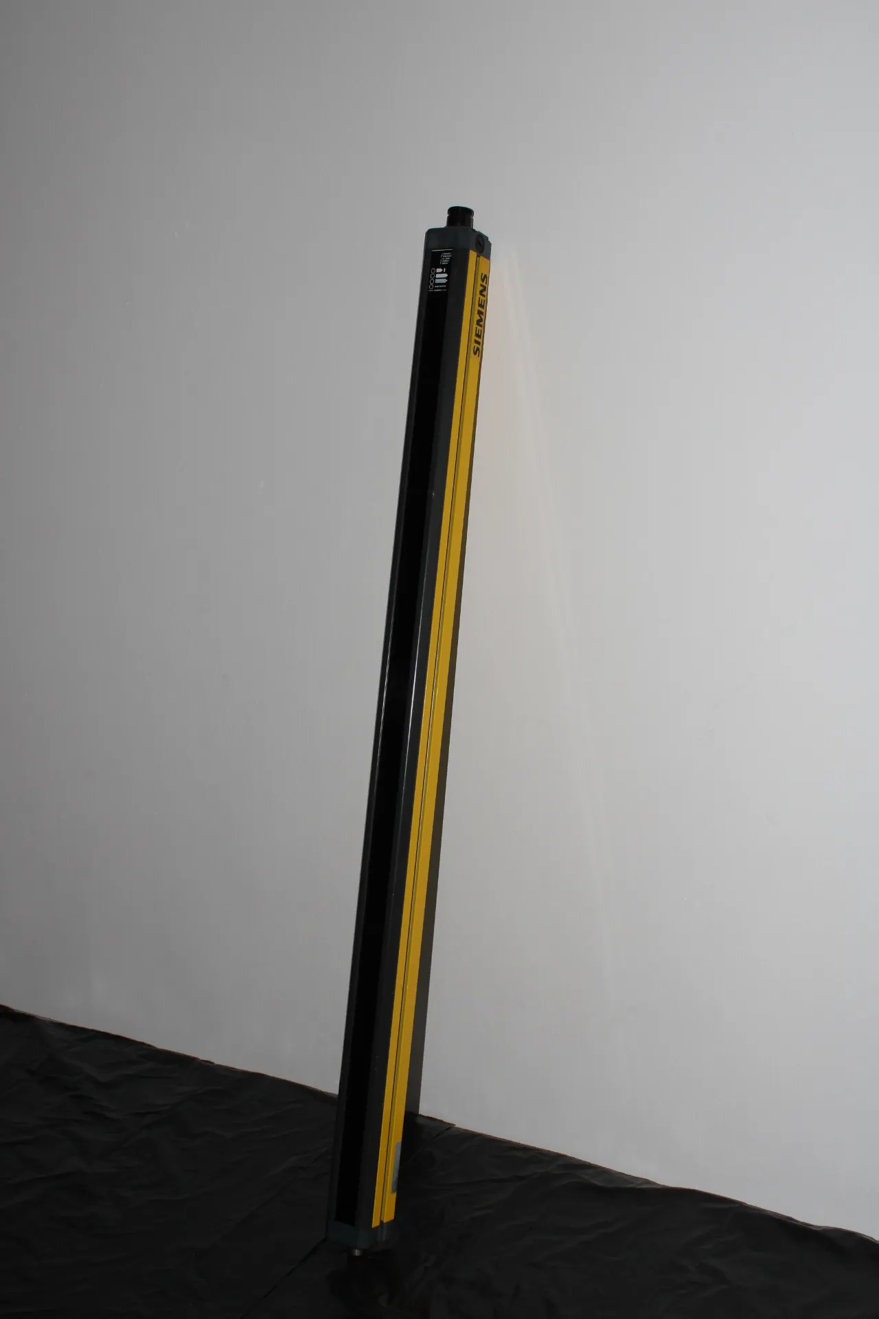 [33D] Siemens 3RG7842-4BH11 Light Curtain Receiver