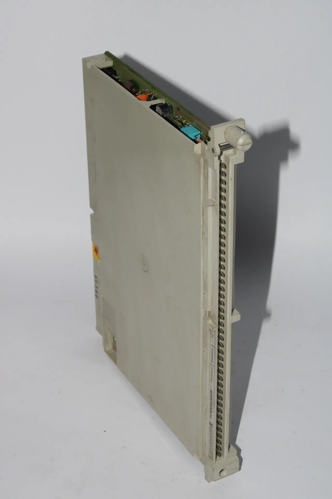 Siemens 6ES5470-4UA12 Simatic S5 470 Analog Output Module