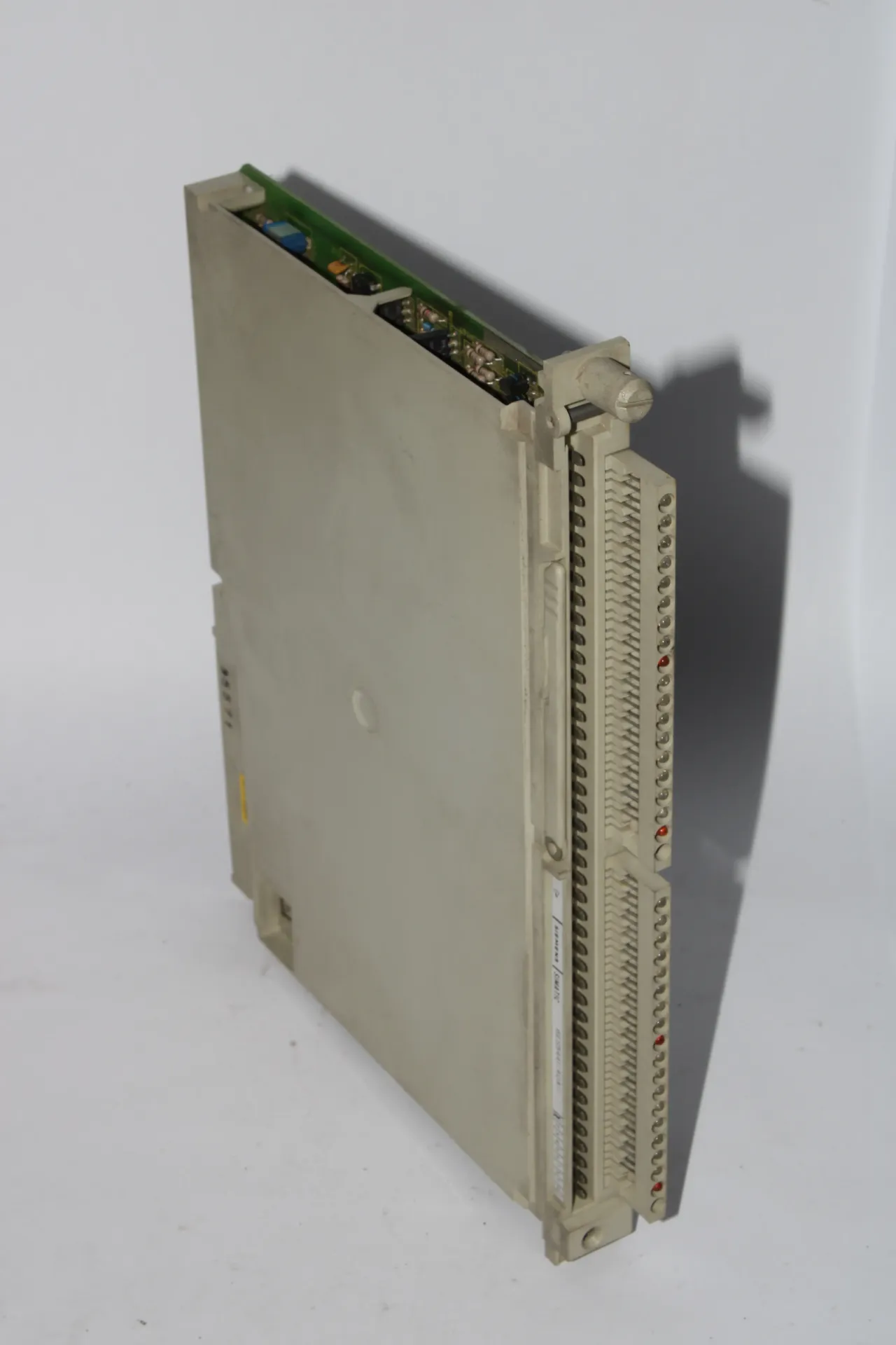 Siemens 6ES5441-4UA11 Simatic S5 441 Digital Output Module for S5-135U/-155U/H 