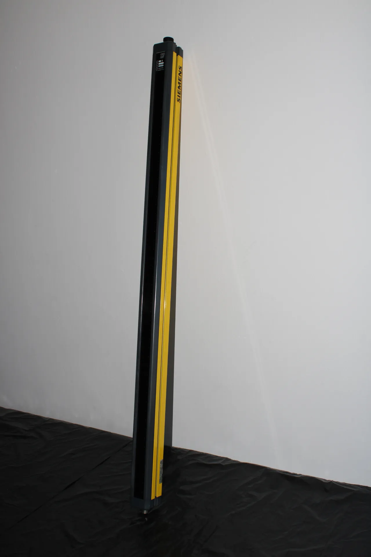 [33D] Siemens 3RG7842-4DH11 Light Curtain Receiver 
