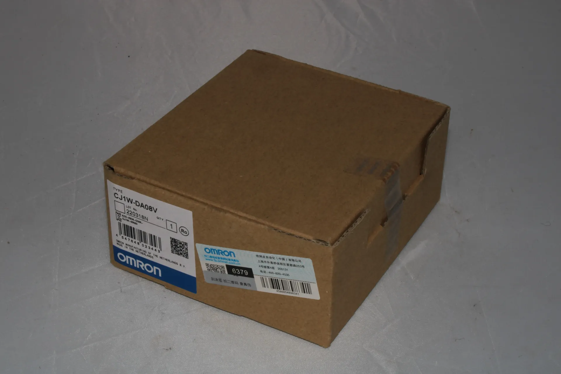 [31C] Omron CJ1W-DA08V Analog output unit 