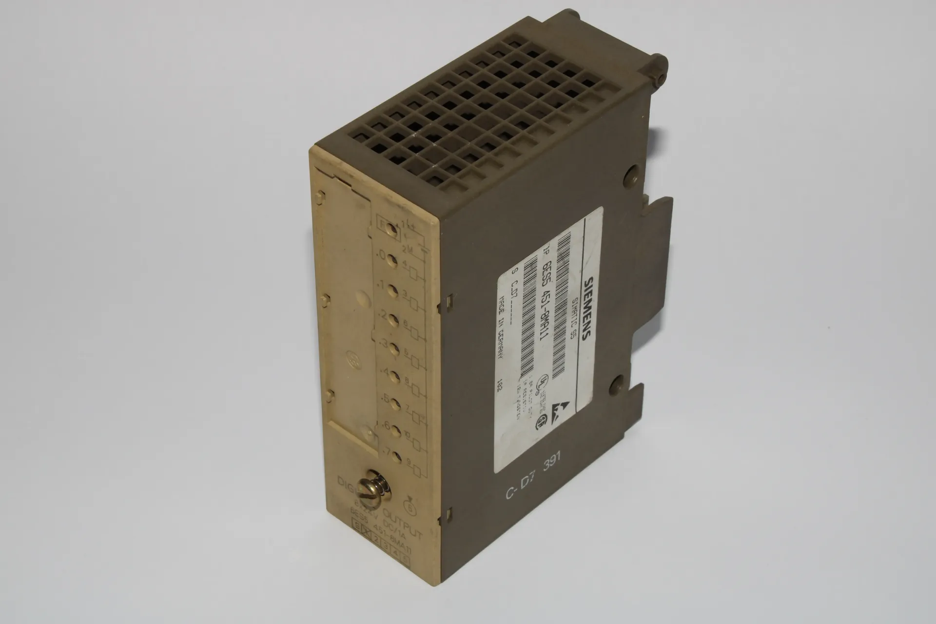 Siemens 6ES5451-8MA11 Simatic S5 451 Digital Output Isolated for S5-90U/-95U/-100U