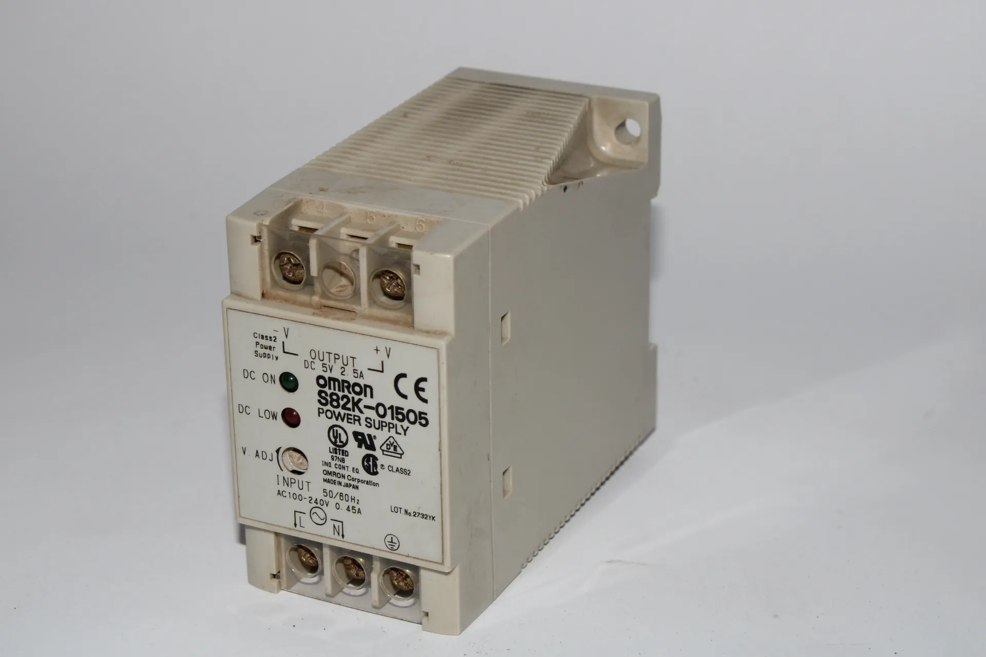 Omron S82K-01505 Switching Power Supply 