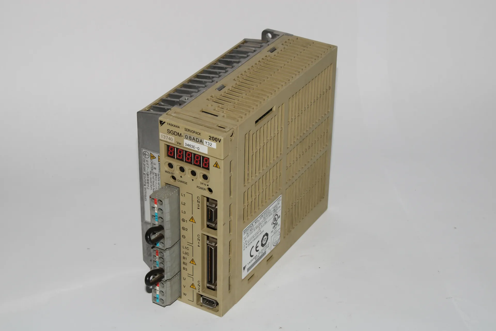 [Indoor Warehouse - Box 8] Yaskawa SGDM-08ADAY32 Ver.3463E-0 Servo Drive