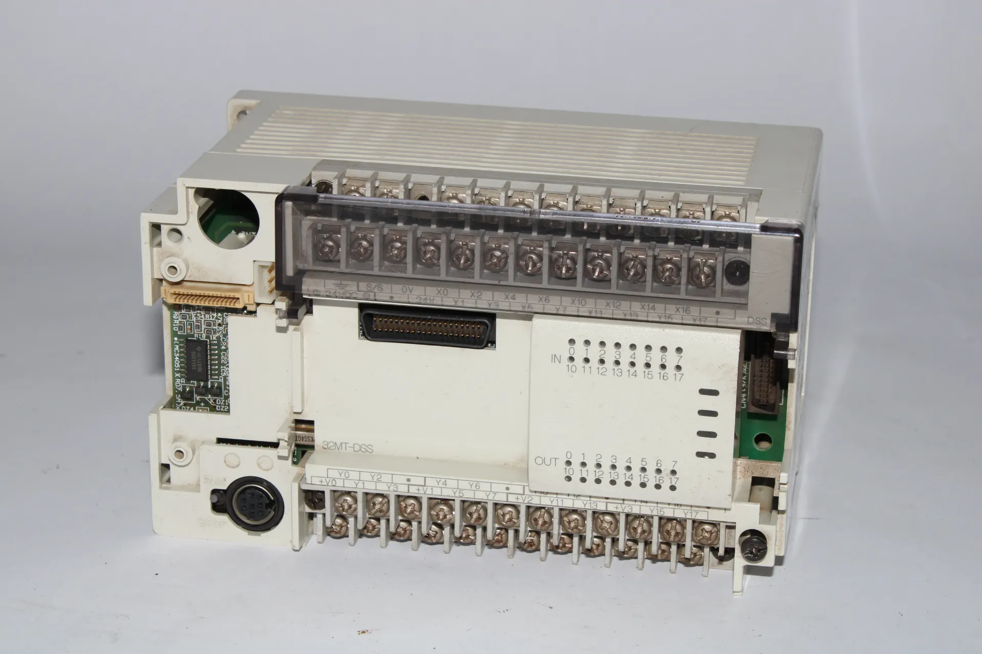 Mitsubishi FX2N-32MT-DSS PLC Combined Digital Input and Output Module 