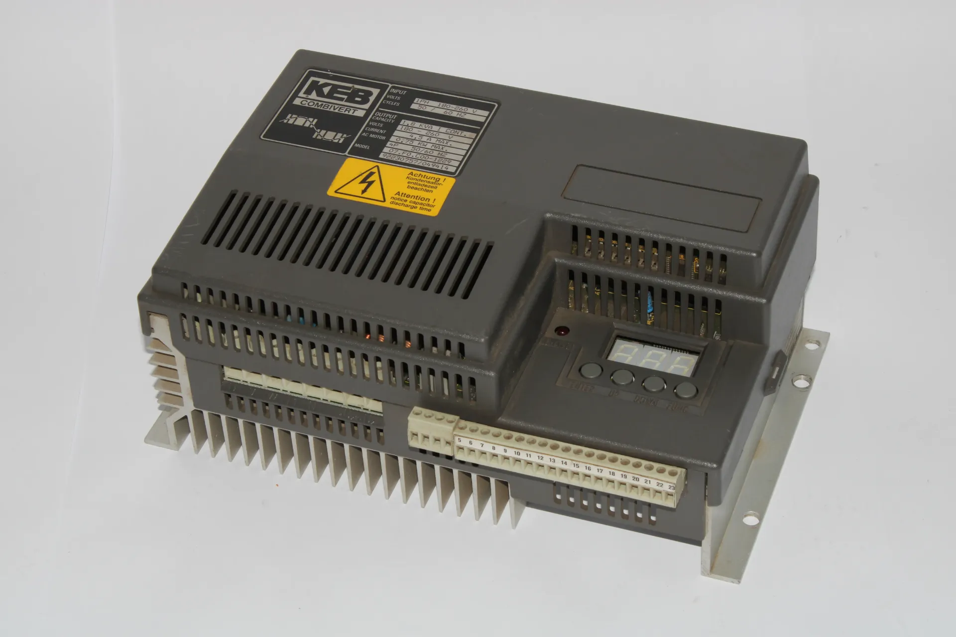 KEB 07.F0.200-1229(07.F0.C00-1229) Combivert Drive 4.5A