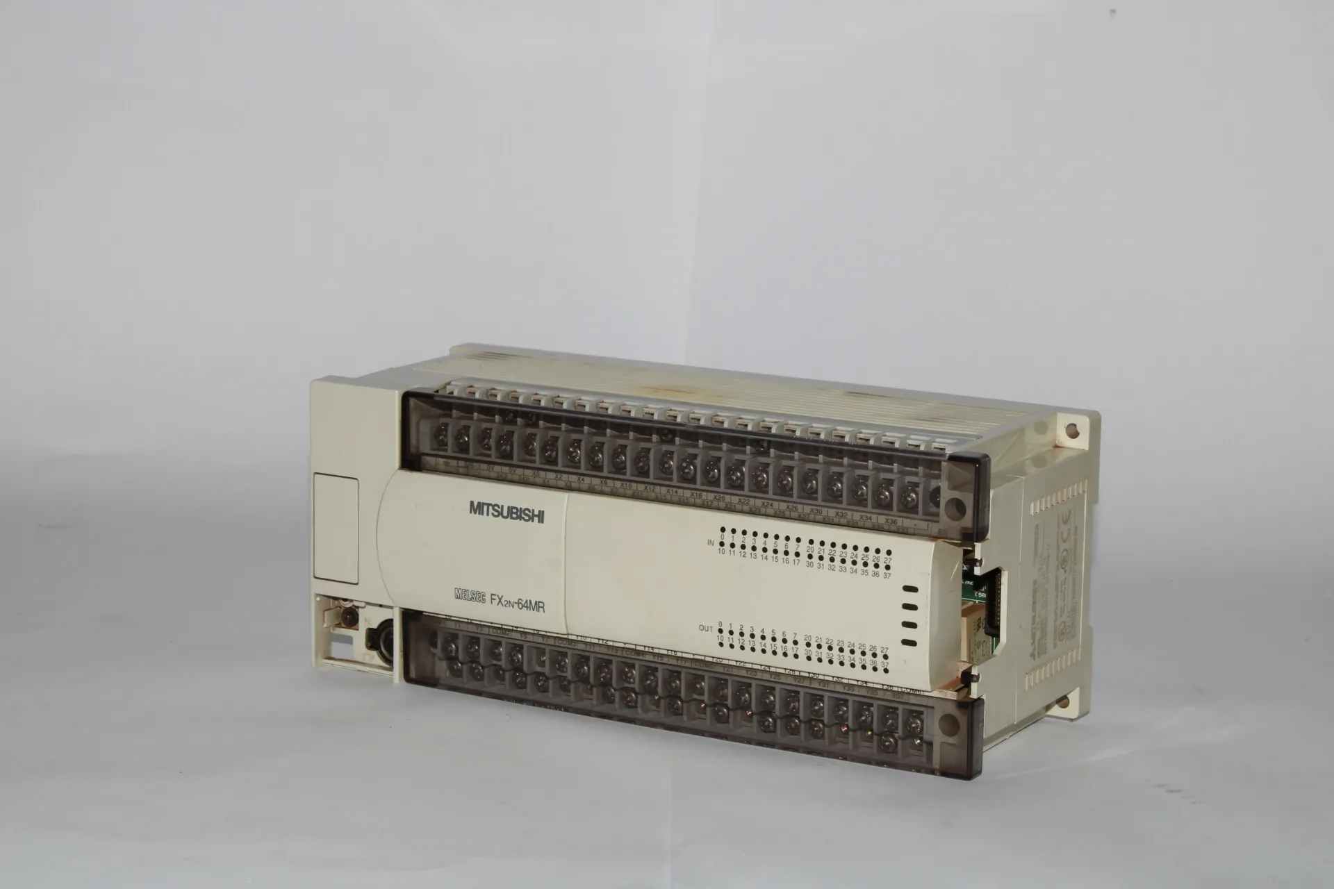 [27D] Mitsubishi FX2N-64MR-ES/UL Programmable Controller