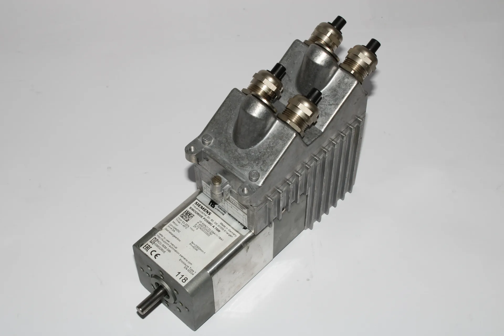 Siemens 6SN2132-0AA11-1BA1 SIMODRIVE POSMO A Programmable Positioning Motor PROFIBUS DP Standard Slave Brushless Motor 75W