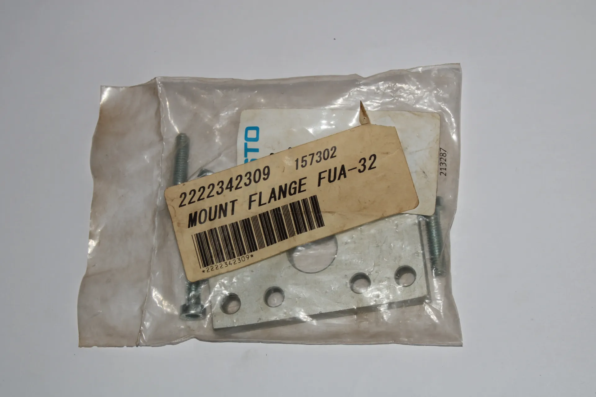Festo FUA-32 (157302) Flange Mounting for Compact Pneumatic Cylinders
